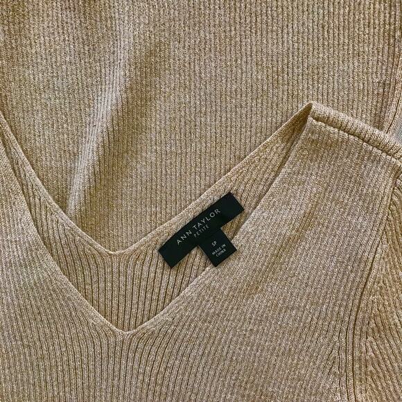 Ann Taylor Gold & Beige Knit Sweater Shimmer Pearl Buttons V-neck - Picture 7 of 7